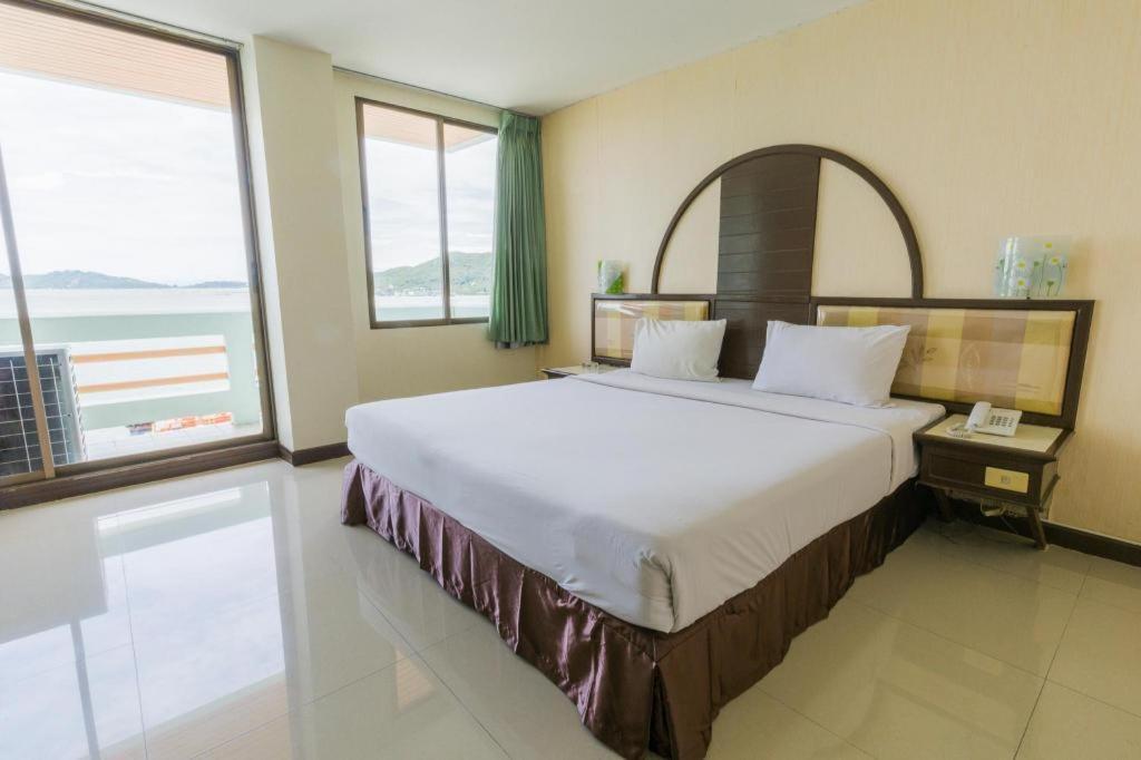 Lake Inn Hotel Songkhla Exteriör bild